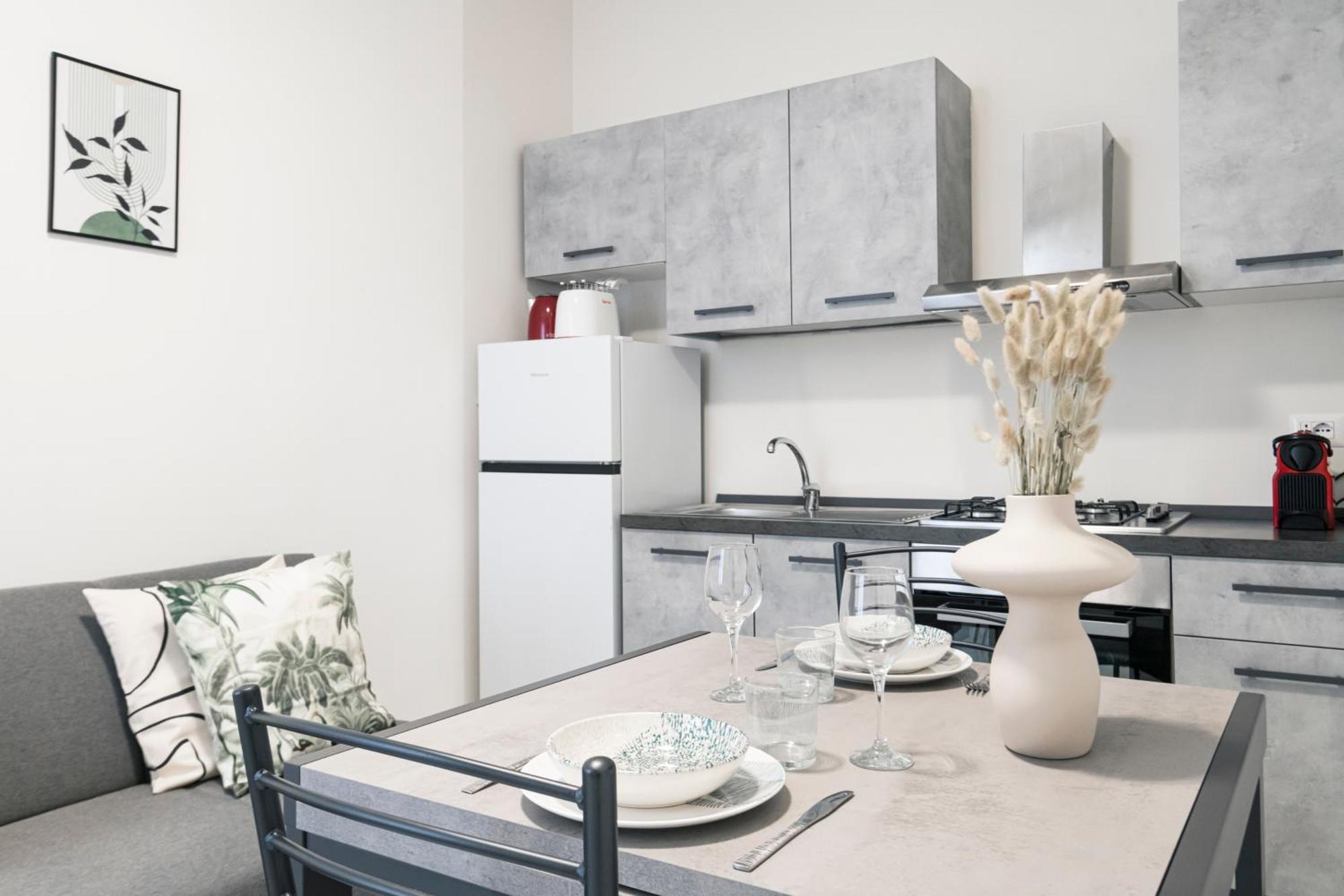 Easylife - Appartamento Elegante Moderno E Accogliente - La Tua Oasi In Citta ミラノ エクステリア 写真