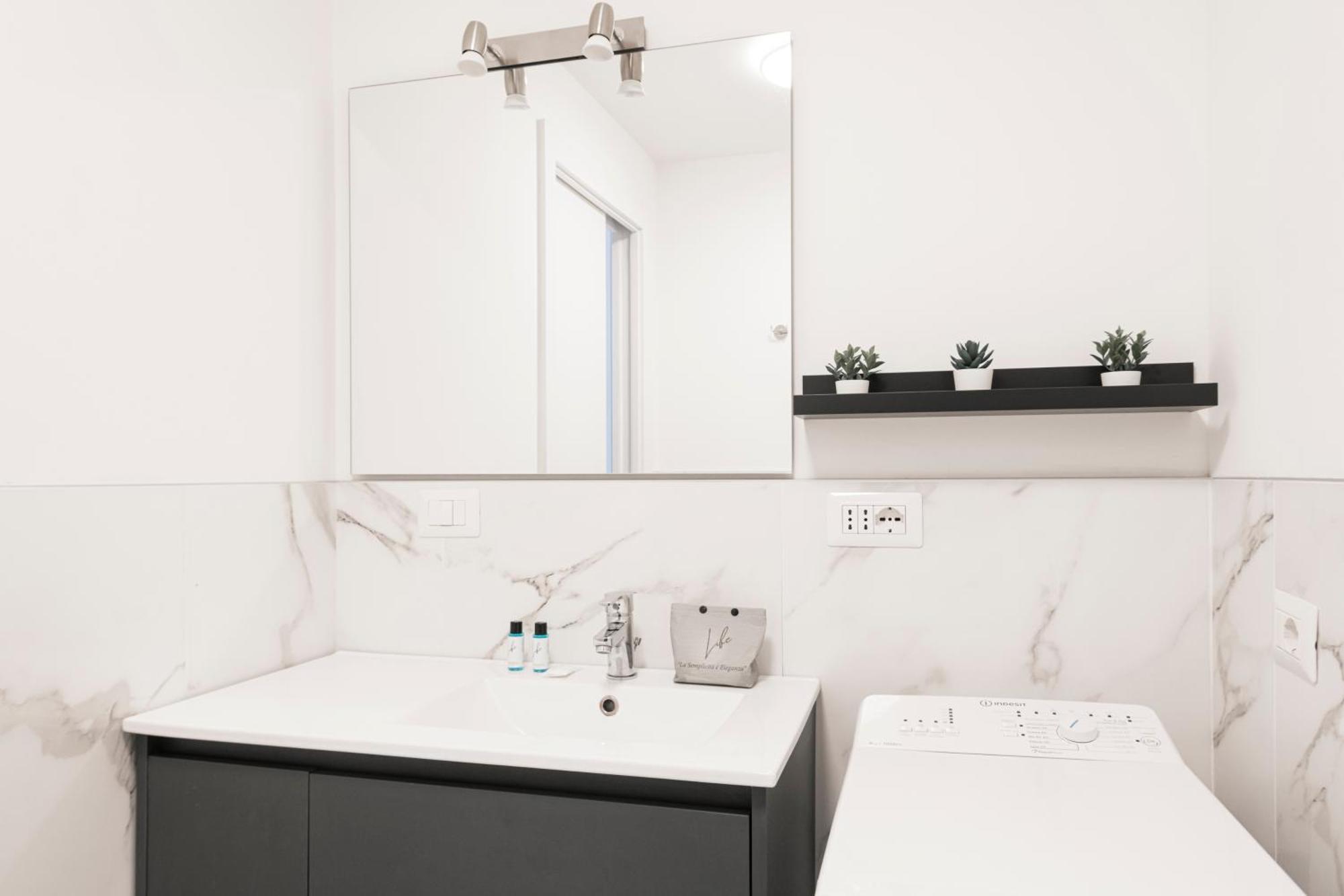 Easylife - Appartamento Elegante Moderno E Accogliente - La Tua Oasi In Citta ミラノ エクステリア 写真